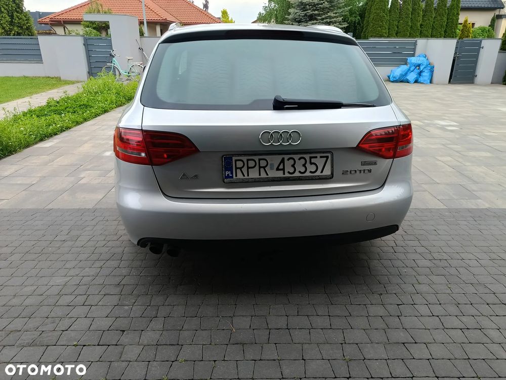 Audi A4 Avant 2.0 TDI DPF multitronic Ambiente - 9