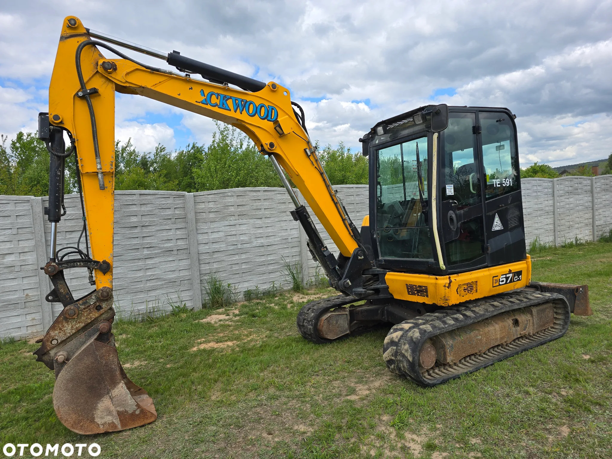 JCB - 3