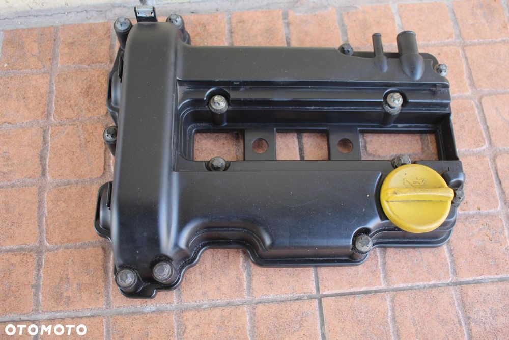 POKRYWA ZAWORÓW OPEL CORSA D 1.0 24403771