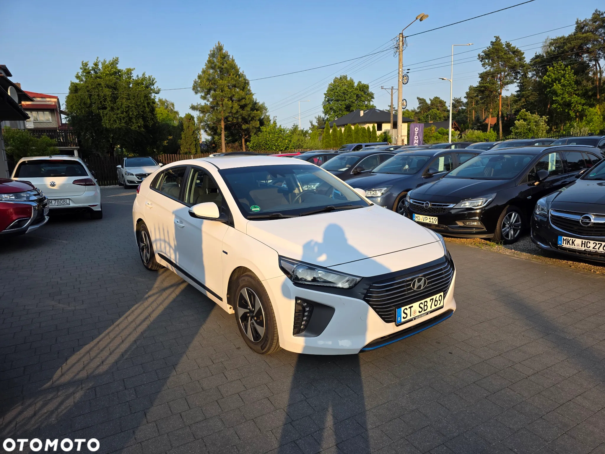 Hyundai IONIQ hybrid Business - 4