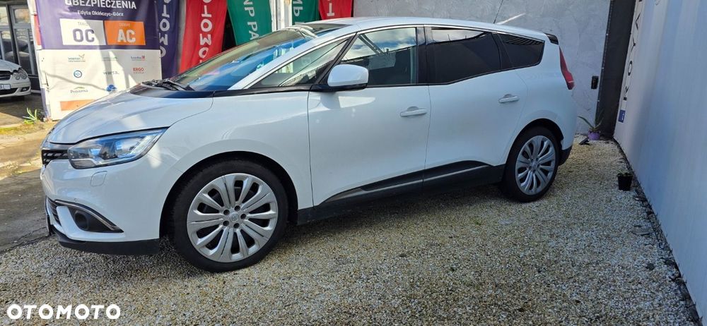 Renault Grand Scenic - 34