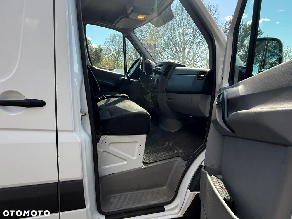 Mercedes-Benz SPRINTER 316 - 8