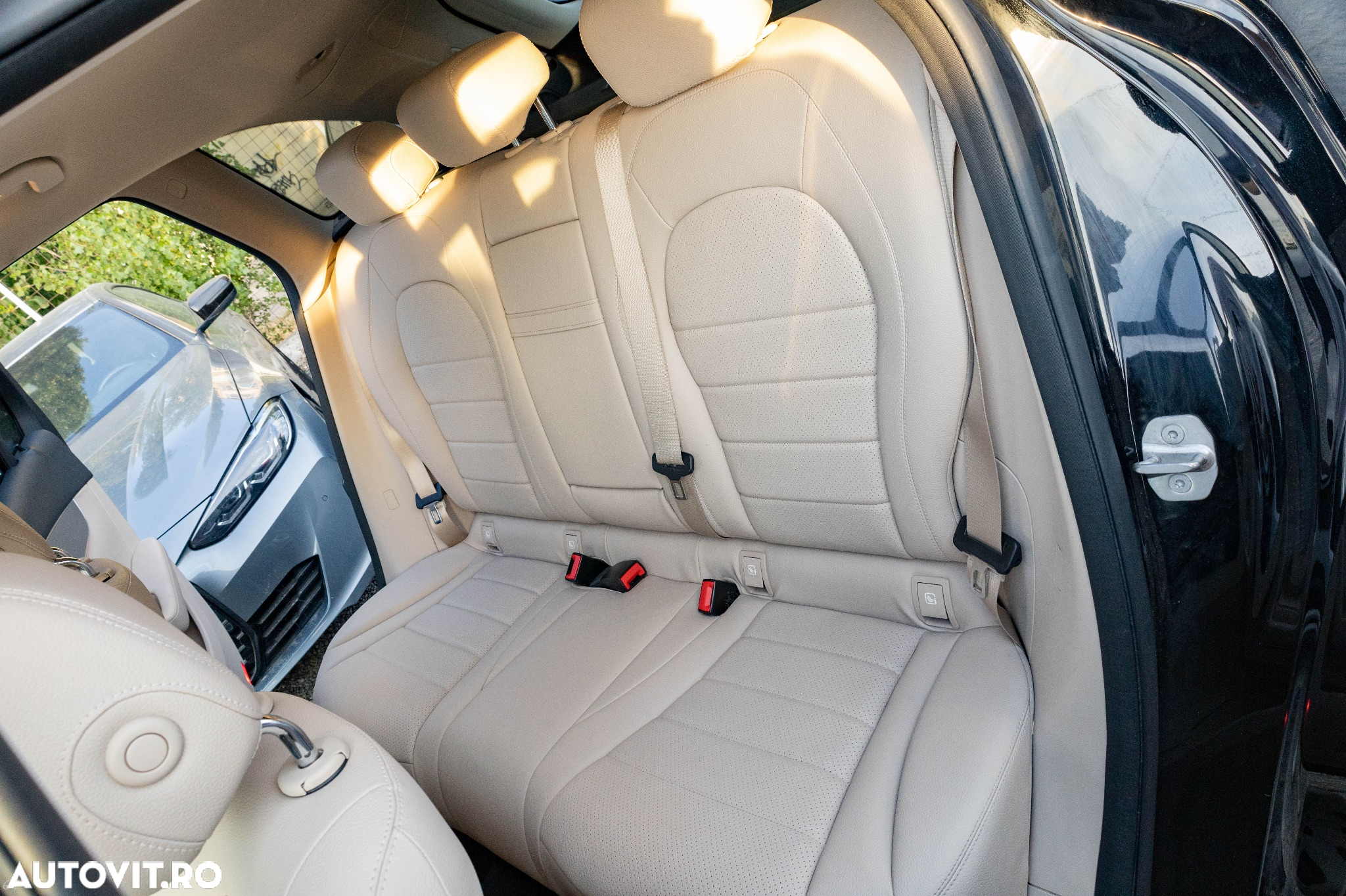 Mercedes-Benz GLC 220 d 4Matic 9G-TRONIC AMG Line - 10