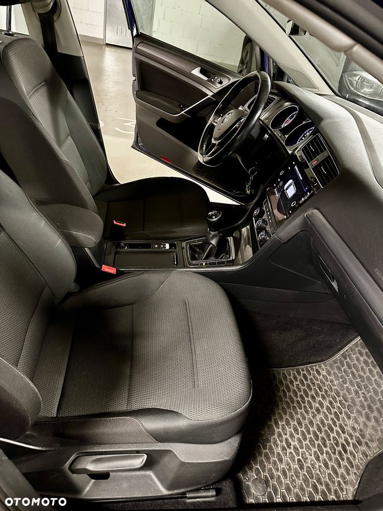 Volkswagen Golf 1.6 TDI BMT Comfortline - 11