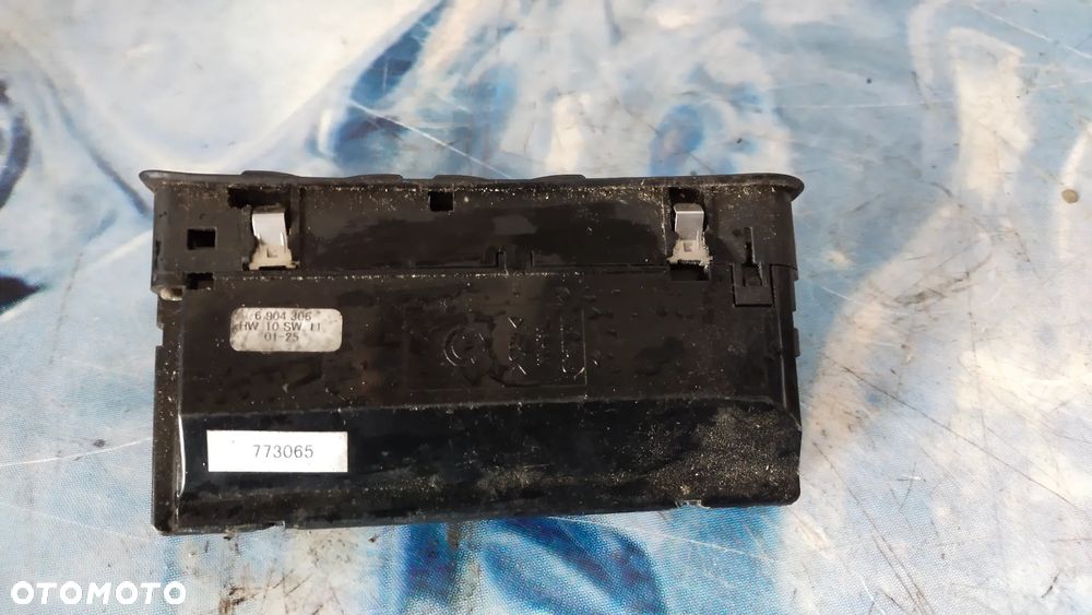 Panel sterowania szyb lusterek BMW E39 6904306 - 2