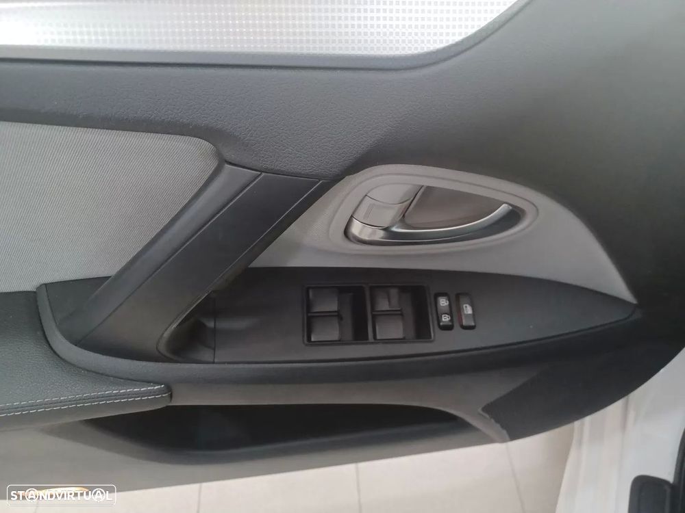 Toyota Avensis Touring Sports 1.6 D-4D Edition-S - 25
