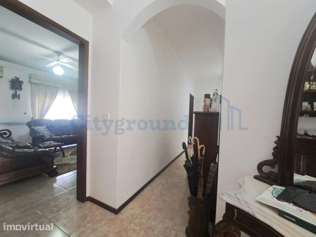 Excelente apartamento T3 com garagem e arrecadação - Marinha Grande - Grande imagem: 3/16