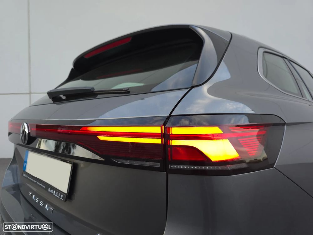 VW Passat Variant 1.5 TSI eHybrid Elegance DSG - 11