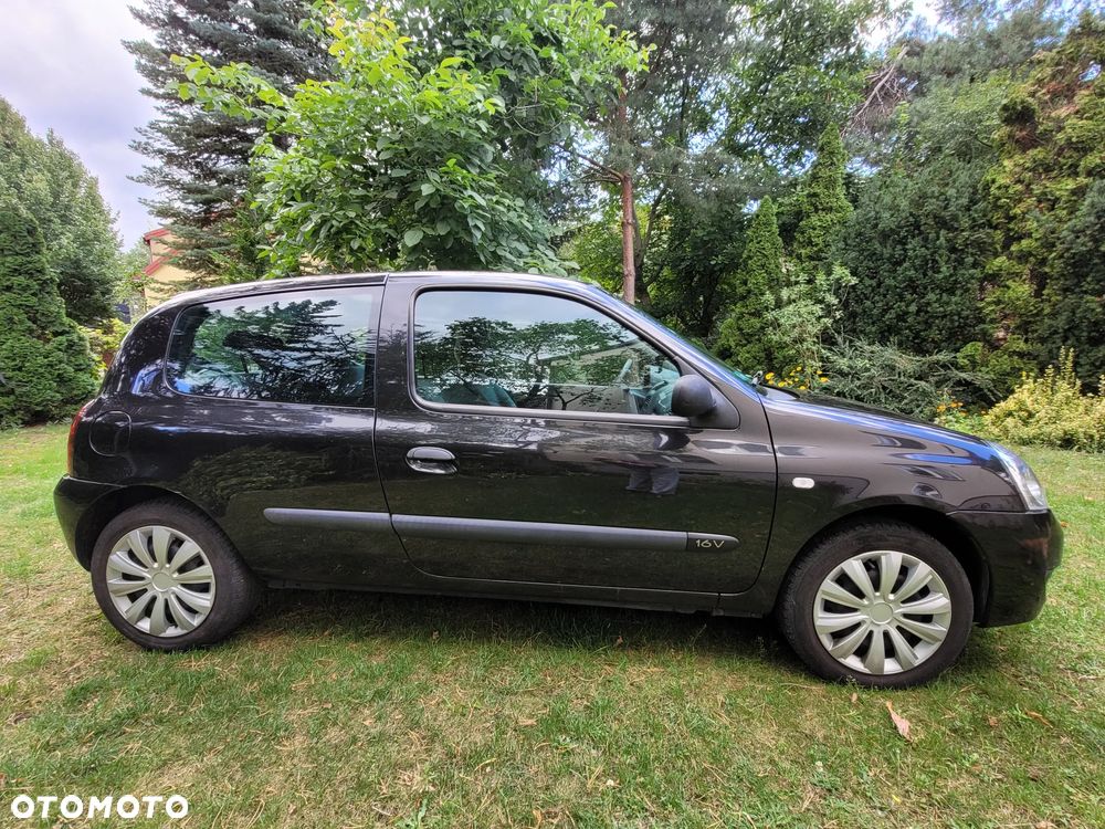 Renault Clio 1.2 16V Campus - 3