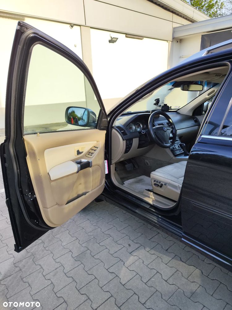 Volvo XC 90 D5 AWD Executive - 24