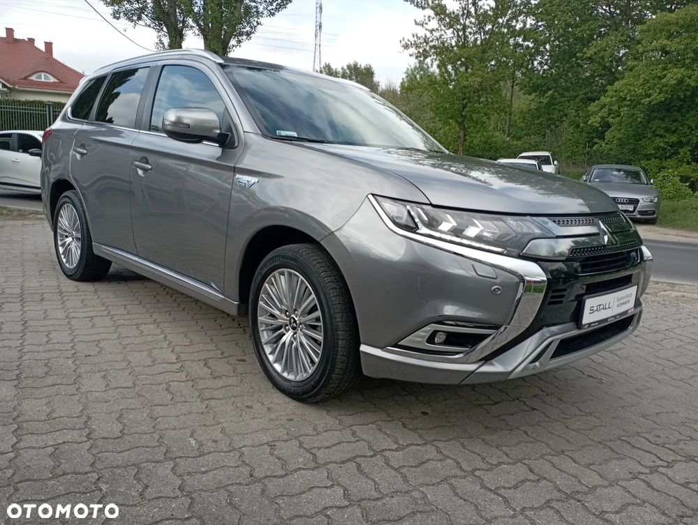 Mitsubishi Outlander Instyle - 1