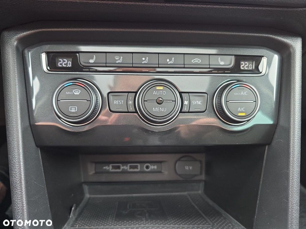 Volkswagen Tiguan - 21
