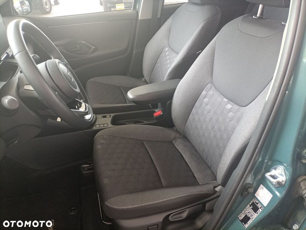 Toyota Yaris Hybrid 1.5 Style - 11