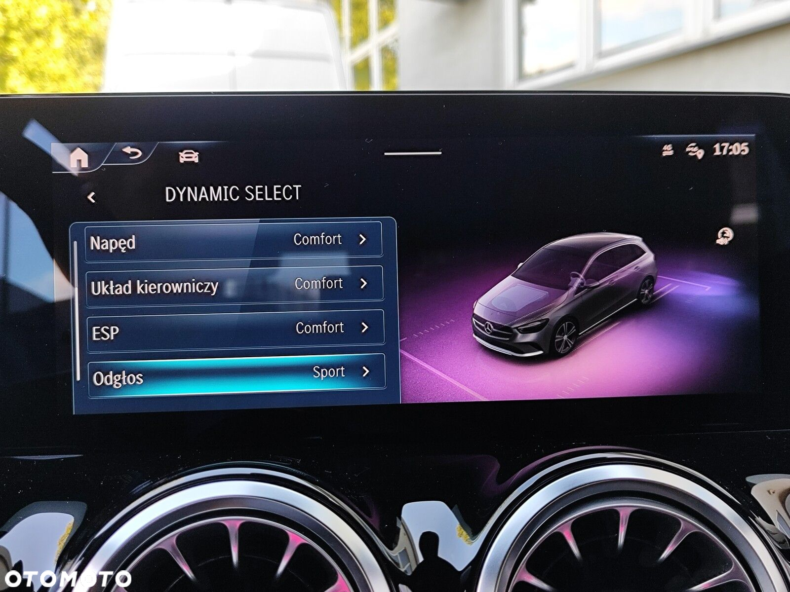 Mercedes-Benz Klasa B 220 4-Matic AMG Line 7G-DCT - 36