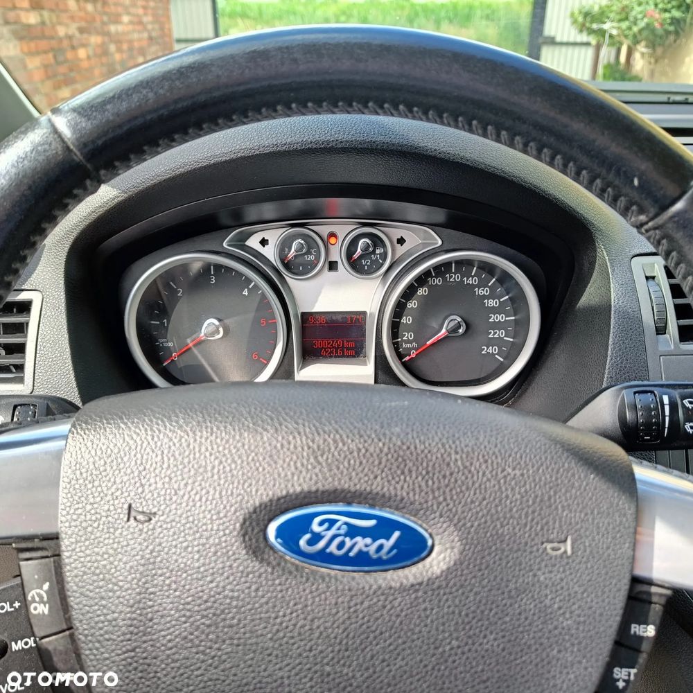 Ford C-MAX - 10