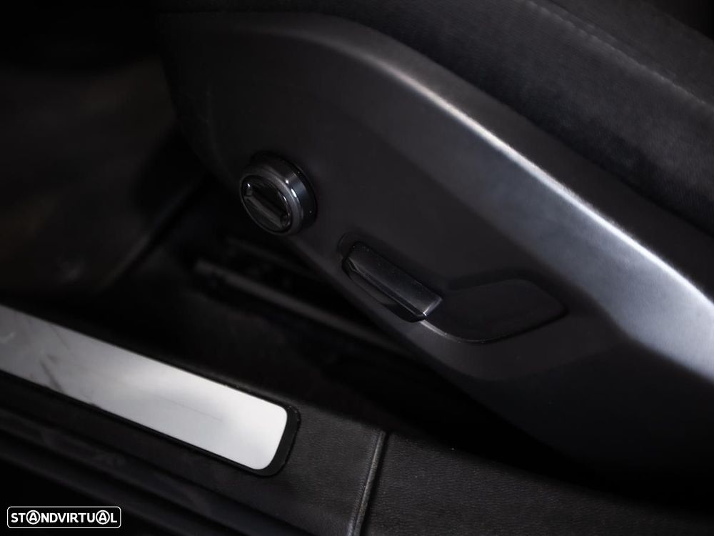 Volvo V60 2.0 T6 AWD TE Inscription - 26