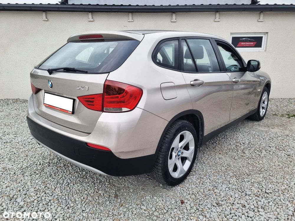 BMW X1 xDrive18d xLine - 3