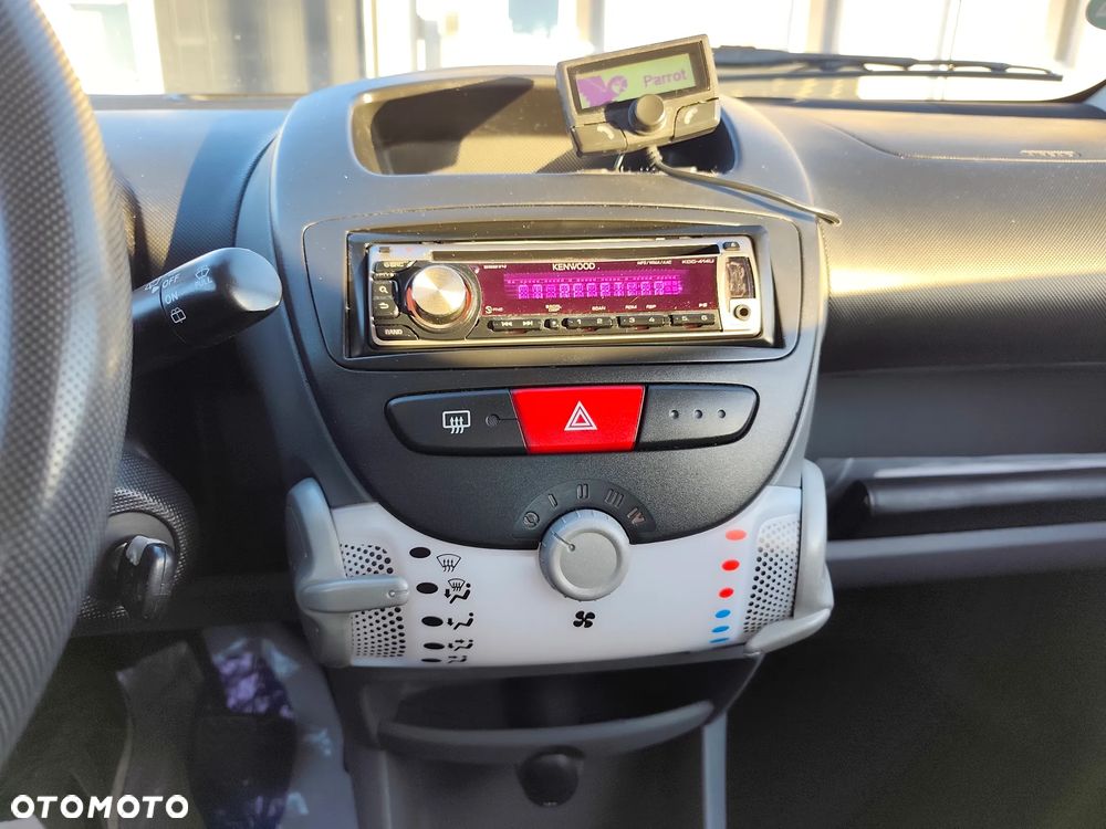 Toyota Aygo - 12