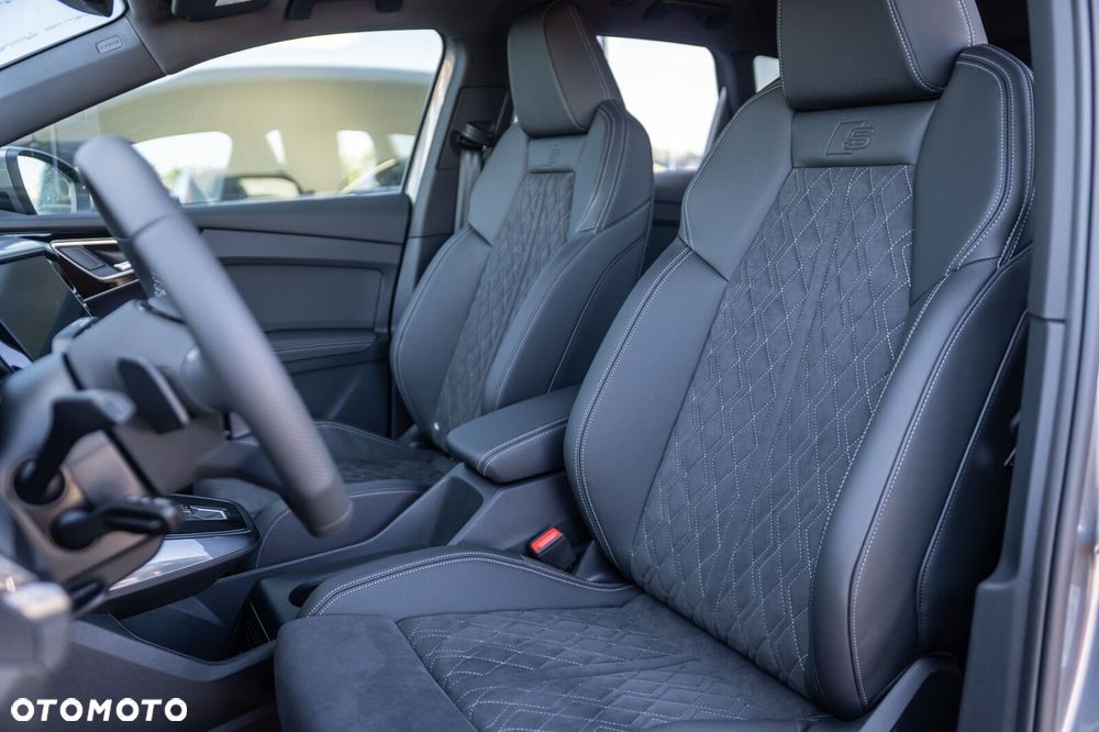 Audi Q4 e-tron - 10