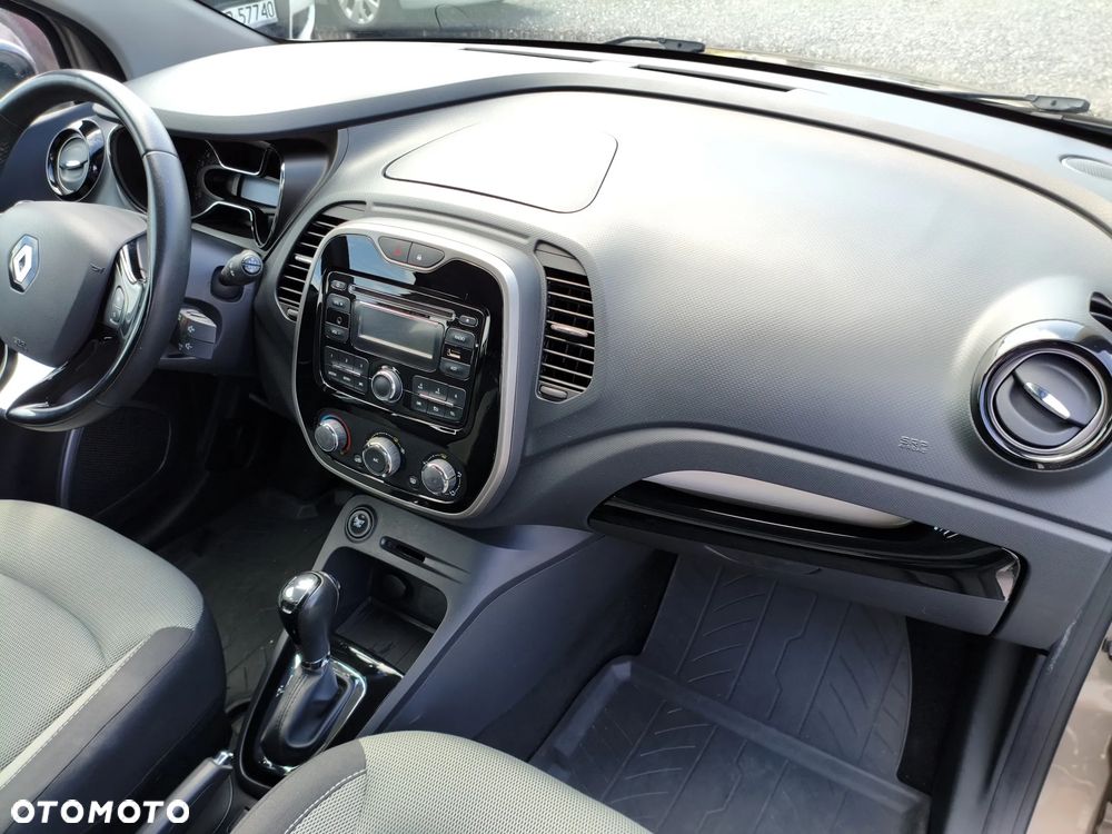 Renault Captur - 23