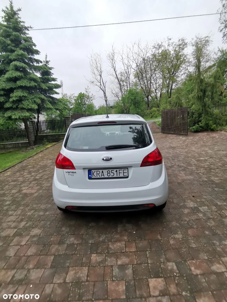 Kia Venga 1.4 CVVT Attract - 9