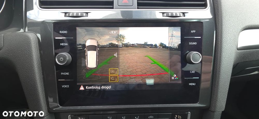 Volkswagen Golf 1.0 TSI IQ Drive - 9