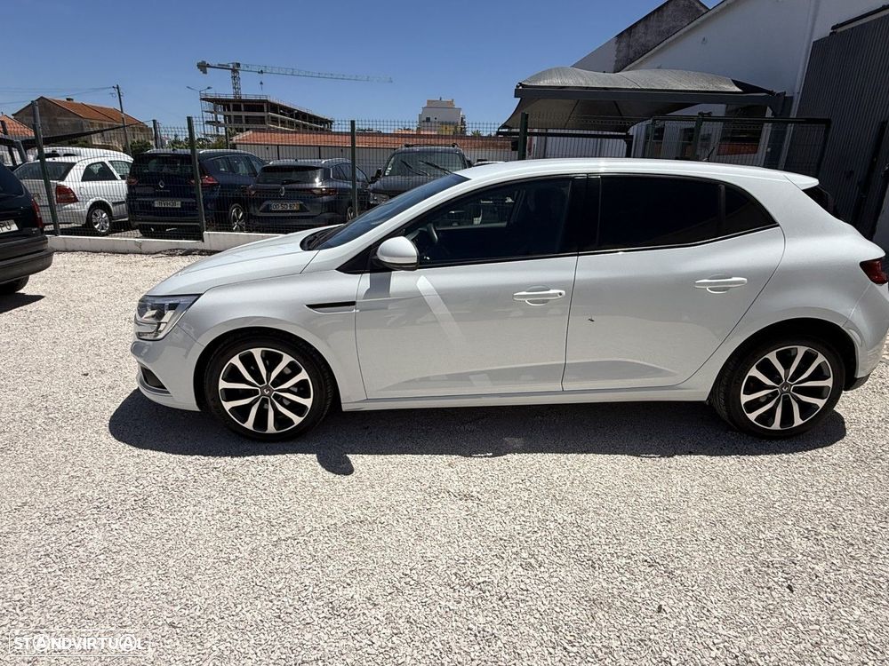 Renault Mégane 1.5 Blue dCi Intens - 5