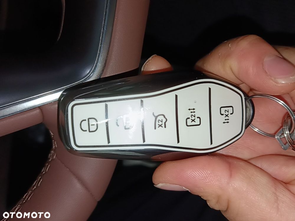 BYD Xia - 12