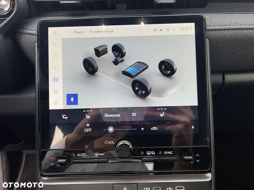 Lexus LBX 1.5 Hybrid - 22