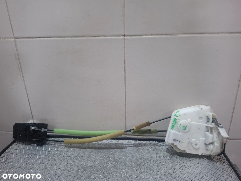 Zamek drzwi prawy tył Mazda III 2015 rok 4-PIN nr 5G21B0384 - 4