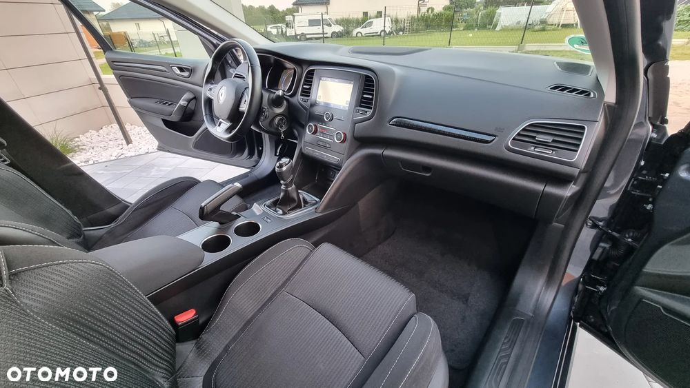 Renault Megane ENERGY TCe 100 INTENS - 11