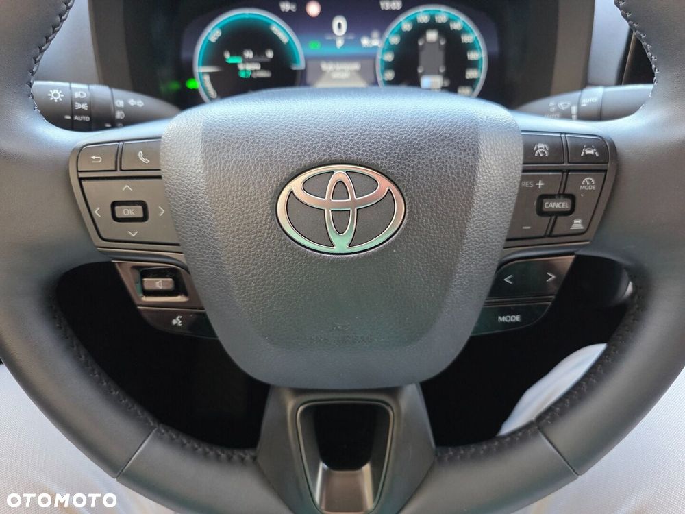 Toyota C-HR - 11
