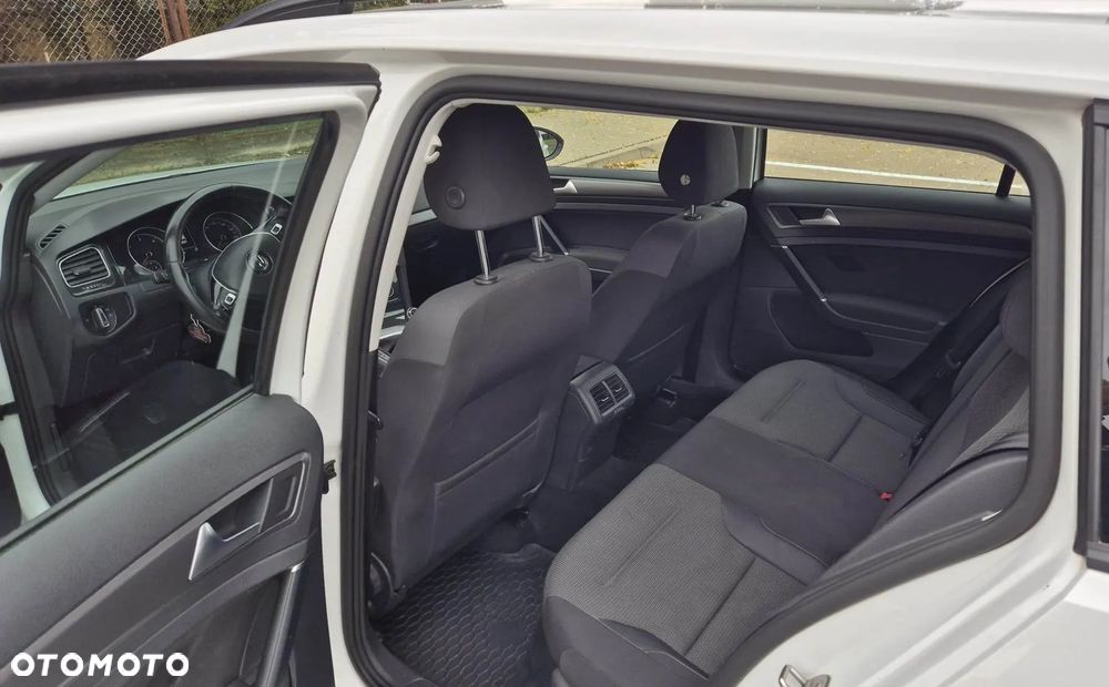Volkswagen Golf VII 1.6 TDI BMT Comfortline - 8