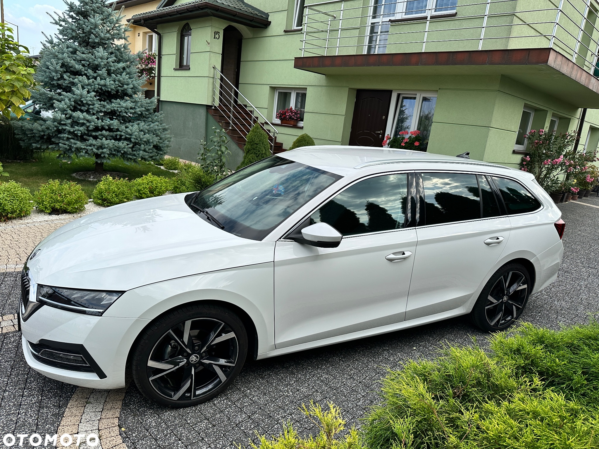 Skoda Octavia 2.0 TDI DSG Style - 8