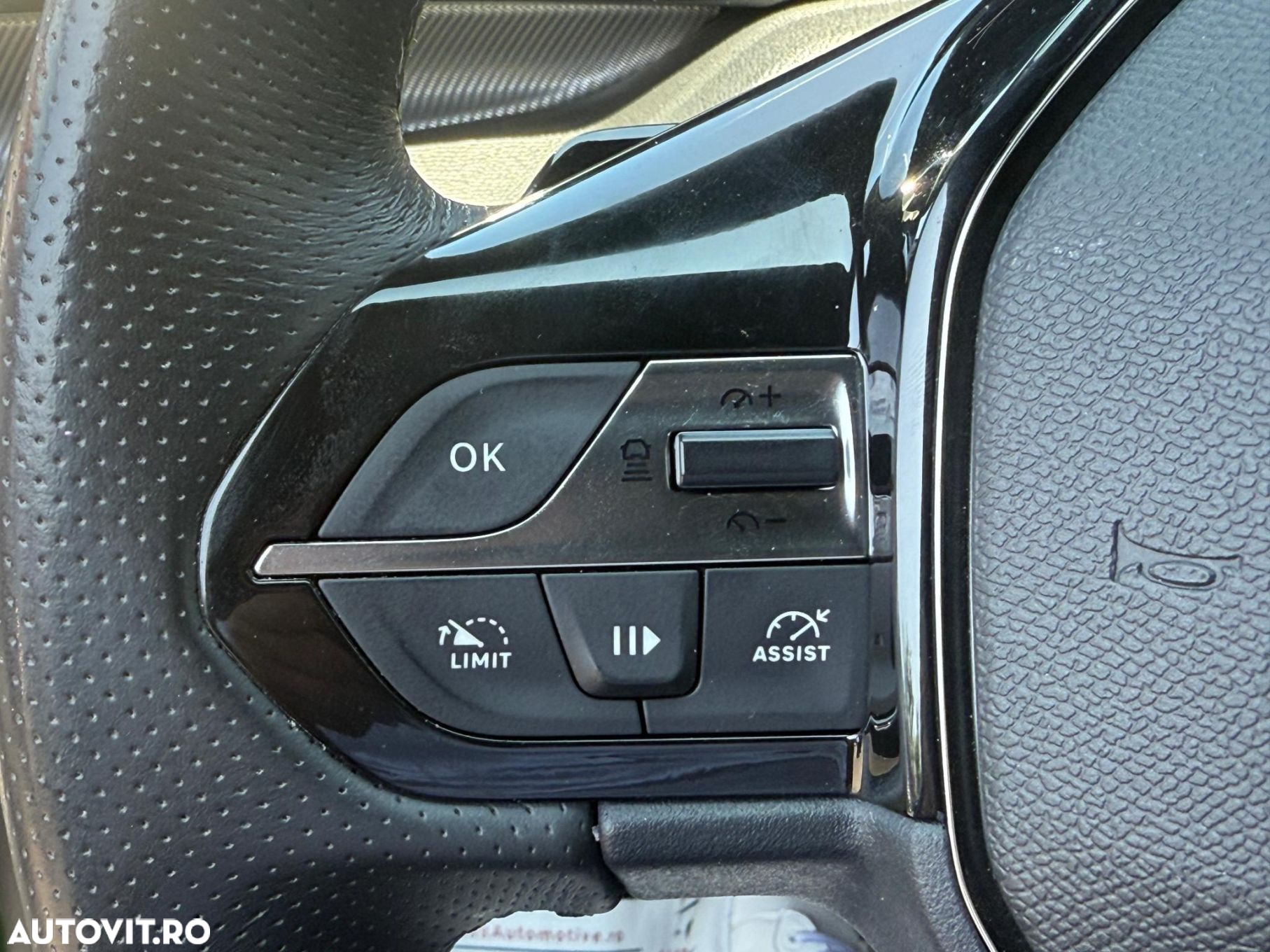 Peugeot 308 1.2L PureTech 130 S&S EAT8 GT - 15