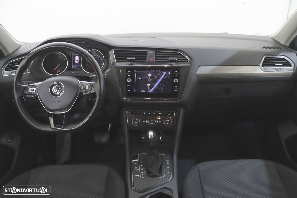 VW Tiguan Allspace 2.0 TDI Confortline DSG - 6
