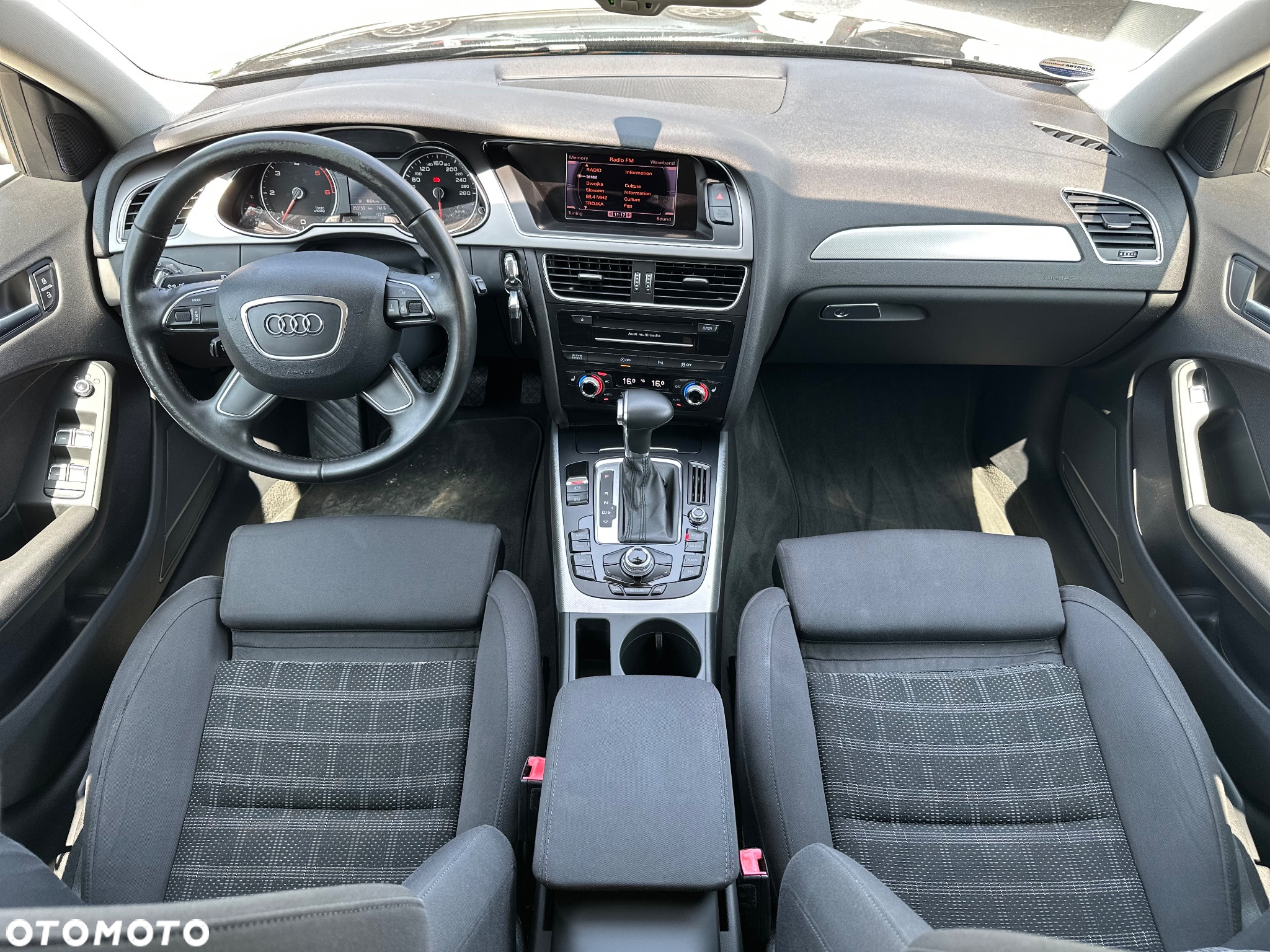 Audi A4 ver-avant-2-0-tdi-dpf-multitronic-attraction - 15
