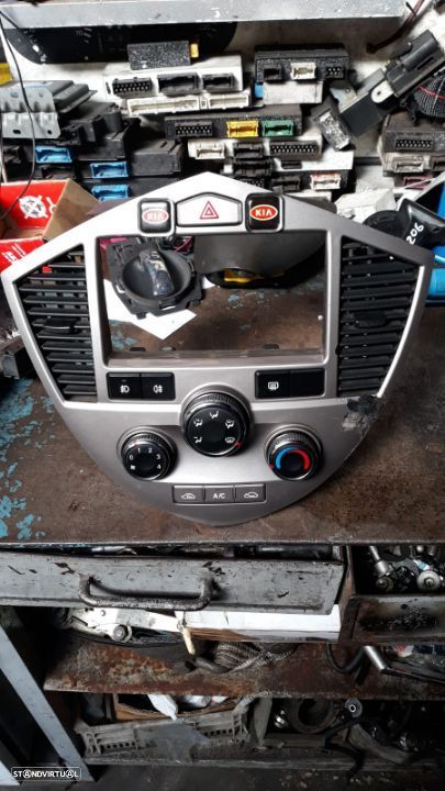 KIA CARENS 2002 2.0 CRDI COMANDO CHAUFAGEM - 1