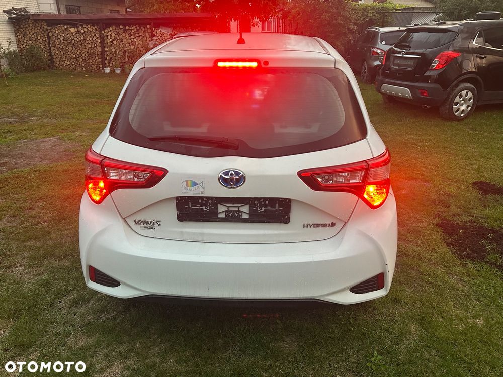 Toyota Yaris 1.5 VVT-i Team Deutschland - 12