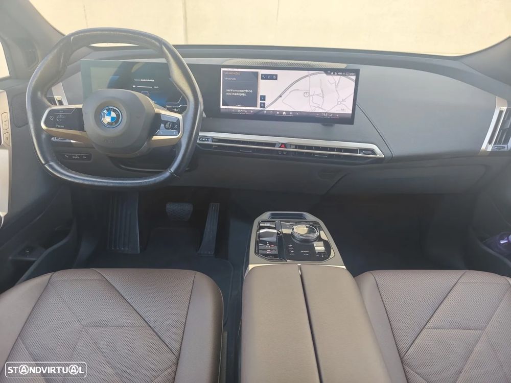 BMW iX xDrive 45 Pack Desportivo - 2