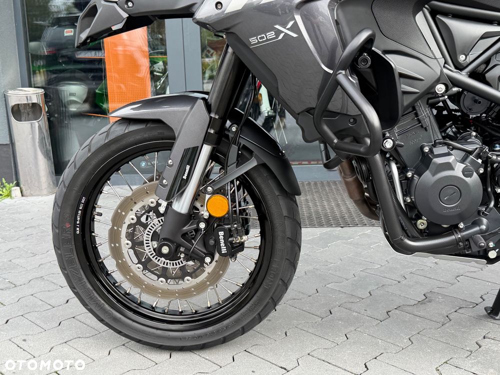 Benelli TRK 502X - 32