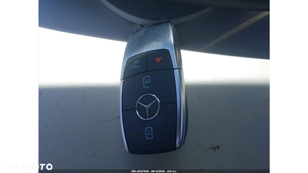 Mercedes-Benz GLA 250 4Matic 8G-DCT AMG Line - 11