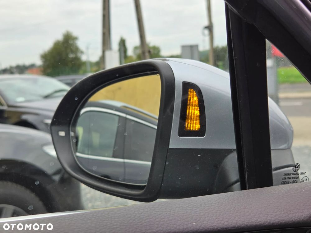 Volkswagen Passat 2.0 TDI 4Mot Elegance DSG - 41