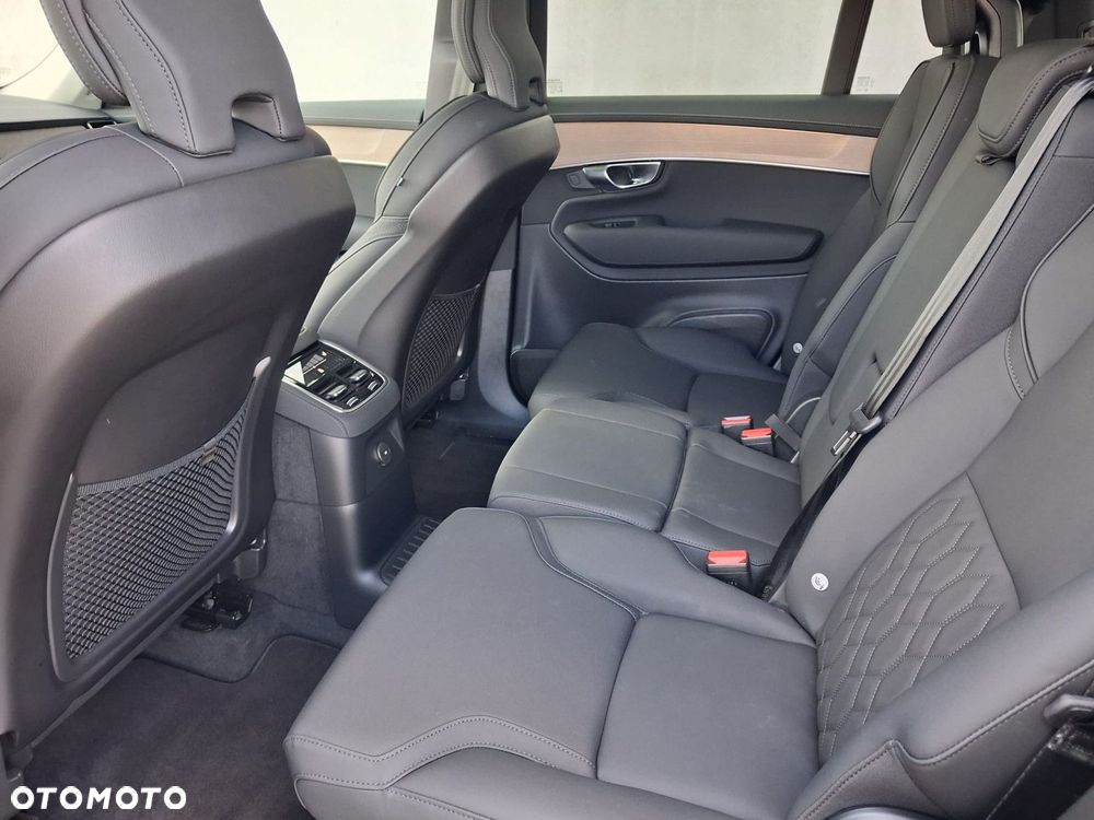 Volvo XC 90 - 13