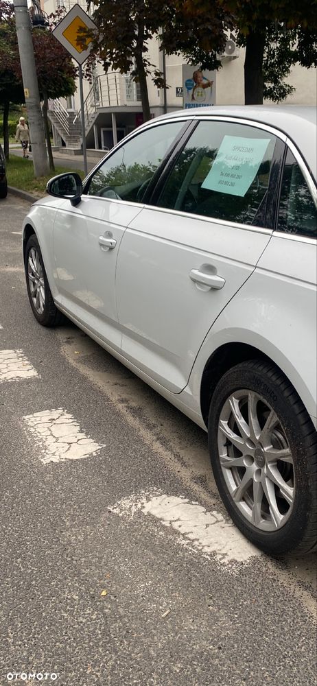Audi A4 Limousine - 3