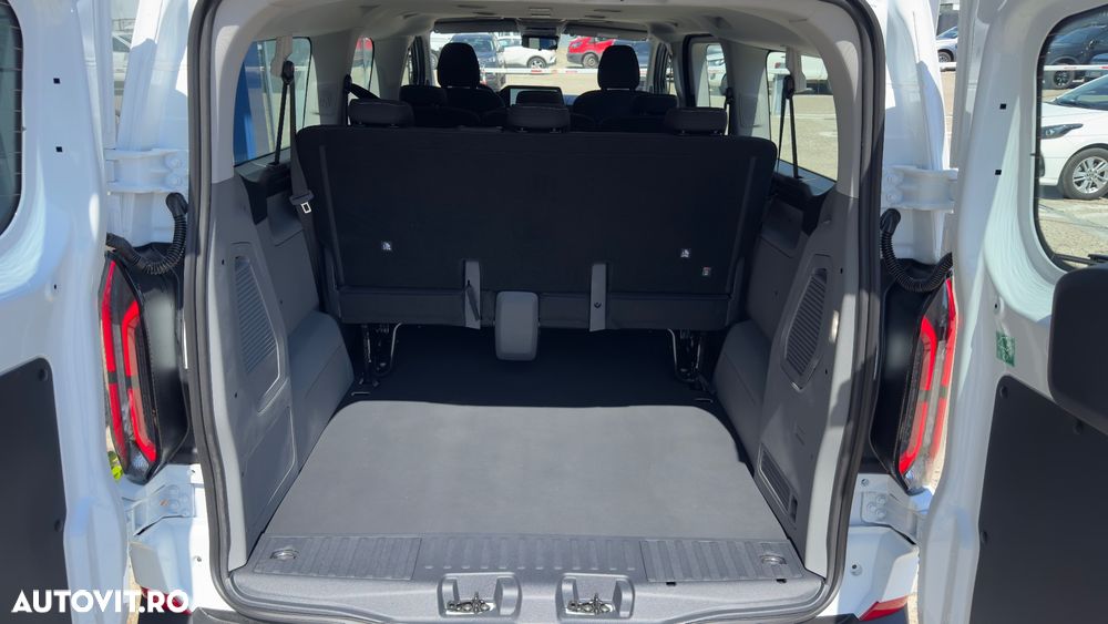 Ford Transit Custom - 13