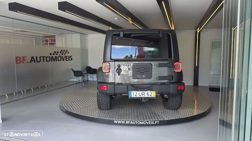 Jeep Wrangler Unlimited 2.8 CRD Sahara AT - 19