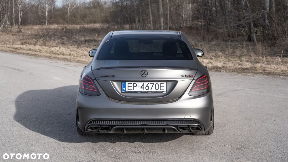 Mercedes-Benz Klasa C AMG 63 - 3