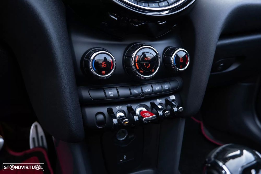 MINI Cabrio Cooper Premium Plus JCW Auto - 36