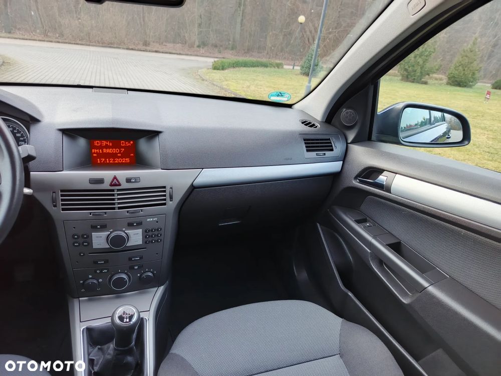 Opel Astra 1.6 Edition - 10
